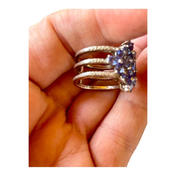 Tanzanite & Diamond Ring set in 925 Sterling. STS Artist made-Classic ring! - Picture 6 of 7